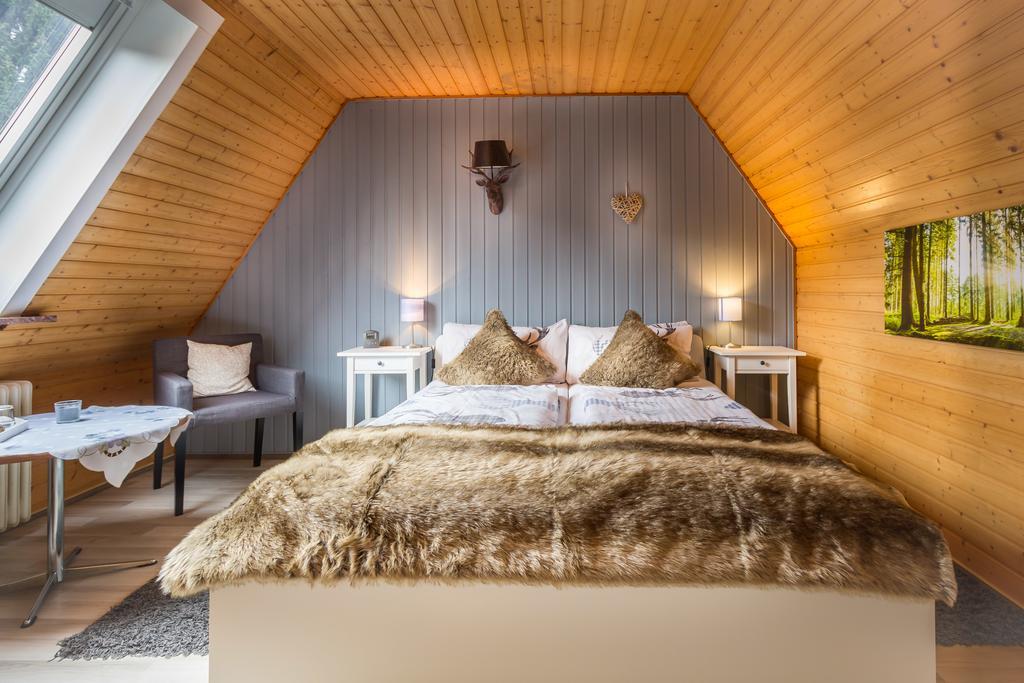 Pension Trautheim - Am Stadtpark バート・ハルツブルク エクステリア 写真